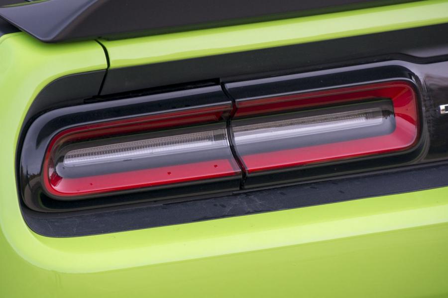  Dodge Challenger R/T Scat Pack 2015 года  (фото 54 из 55)